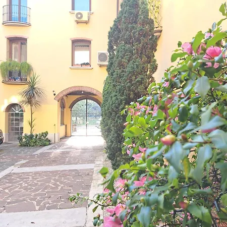 Lejlighedshotel Mono Celeste
